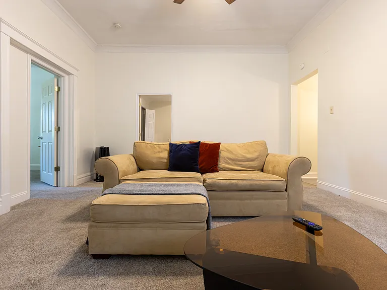 4376 W Pine Blvd — Photo 6