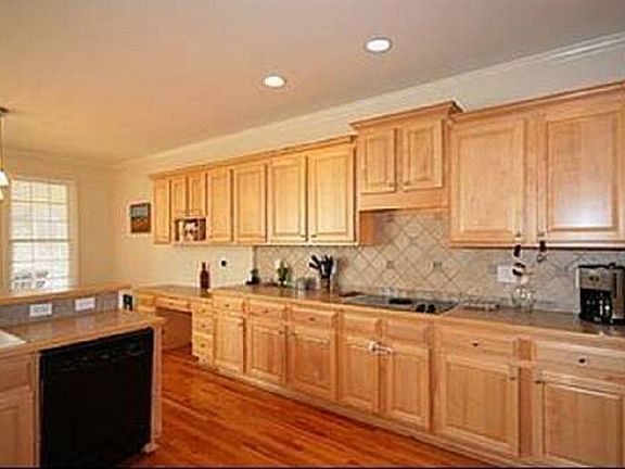 5th image of 10415 Dickson Ln