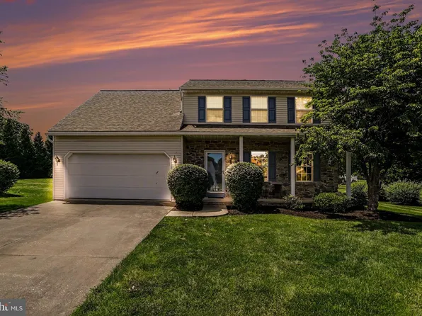 9 Baldwin Dr, Lancaster, PA 17602
