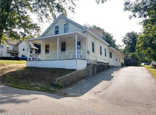 7 High St, Mechanic Falls, ME 04256