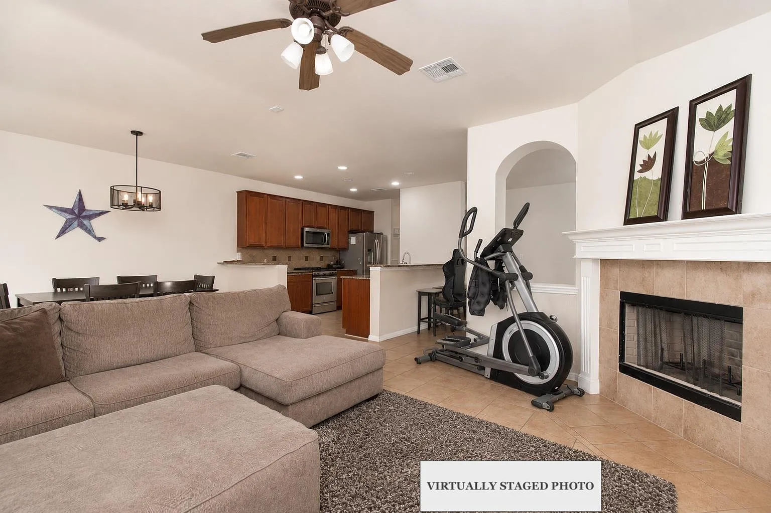 3 bed, 2.0 bath, 1898 sqft, $2,500 — Photo 4