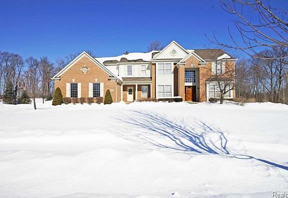 2nd image of 51040 Plymouth Lake Ct