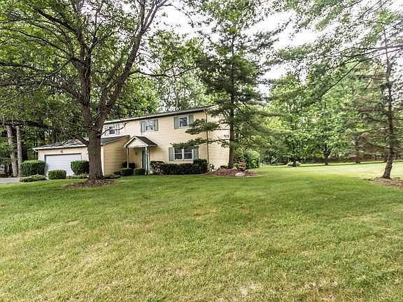 3rd image of 11374 Rockwood Ct