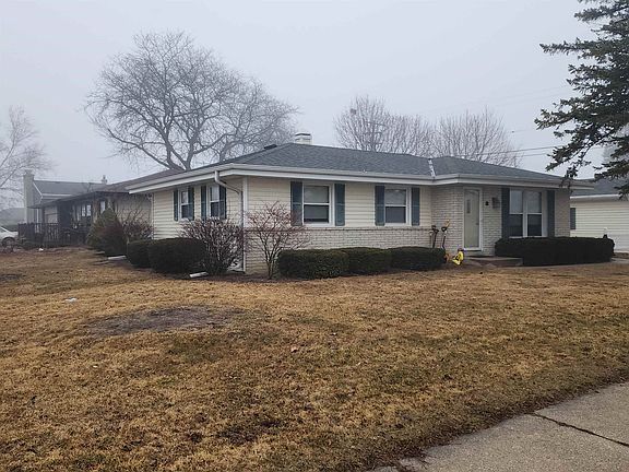 4th image of 736 Sydney Dr