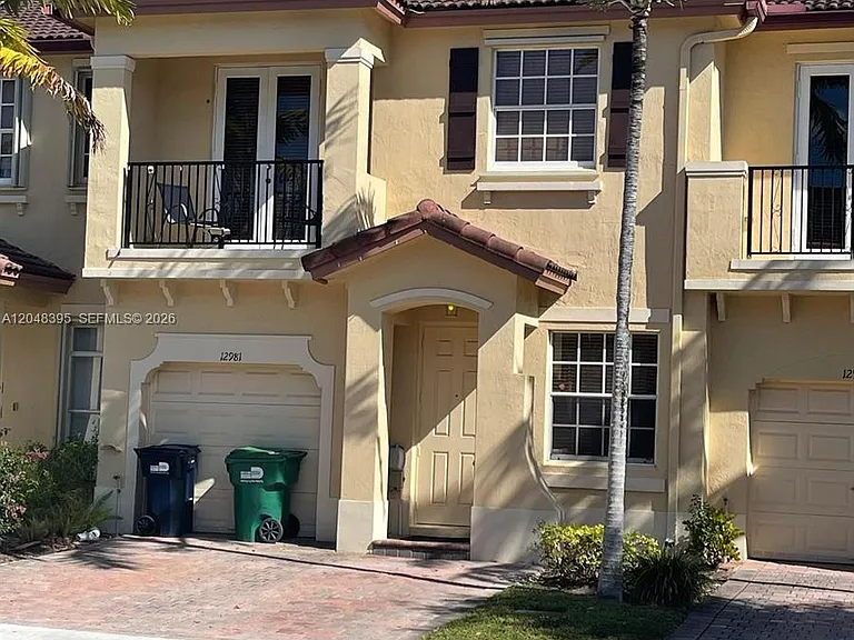 12981 SW 135th St #12981 — Photo 3