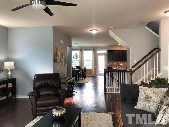 3rd image of 708 Edgewater Ridge Ct