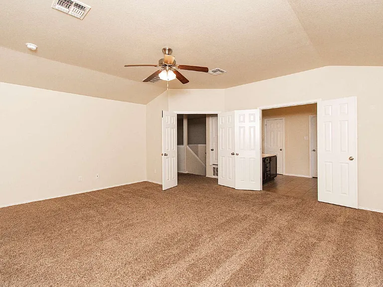 6509 Creek Land Rd — Photo 15