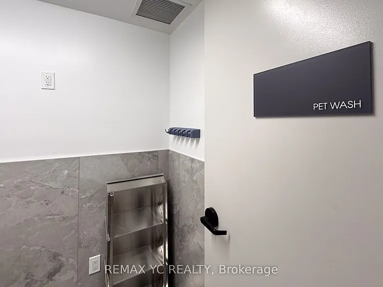252 Church St #3001 — Photo 17