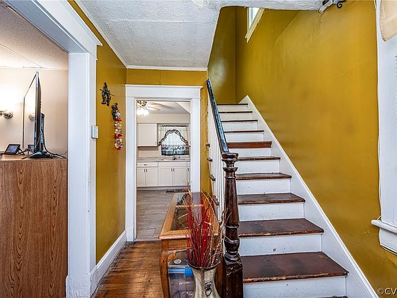 5th image of 633 Jefferson Pl