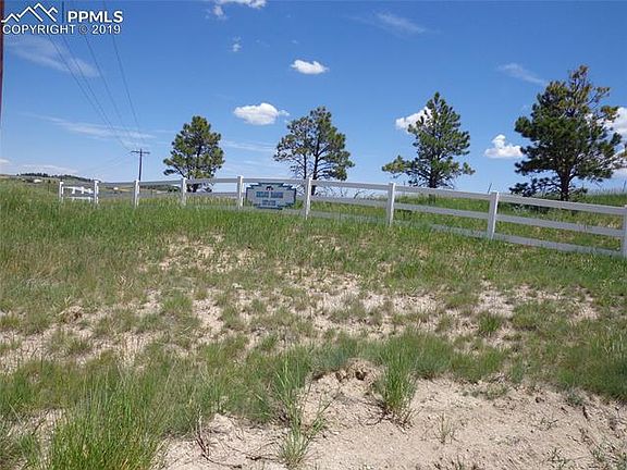 2nd image of 7445 Meadowpine Dr