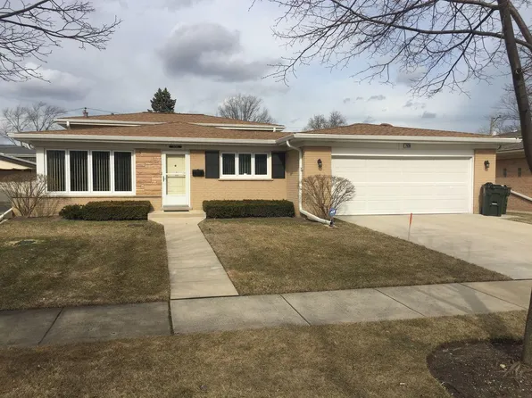 7630 Beckwith Rd, Morton Grove, IL 60053