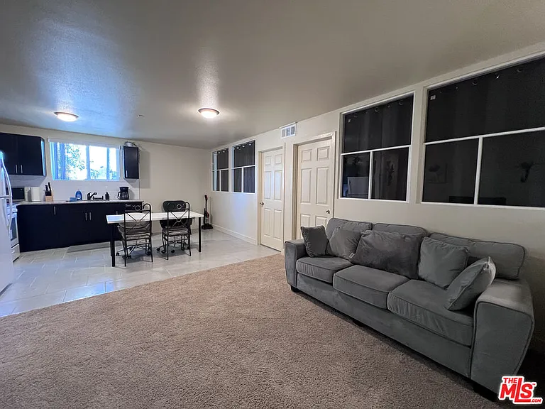 4828 McKinley Ave — Photo 5