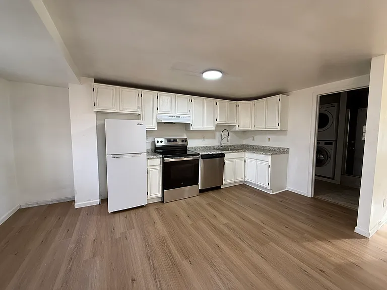 2693 New Scotland Rd #8 — Photo 2