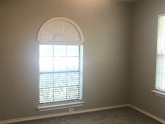 3rd image of 3804 Matterhorn Dr Unit 2