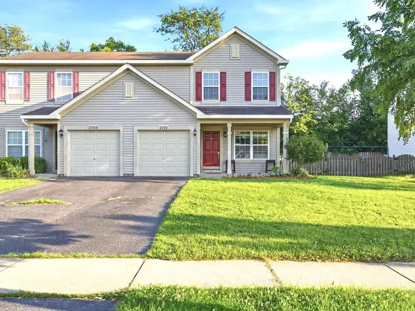 2710 Hoffman St, Plano, IL 60545