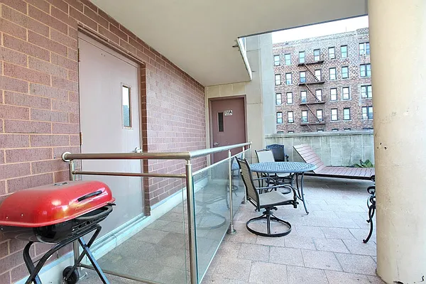 Sold by Remax Edge | media 16
