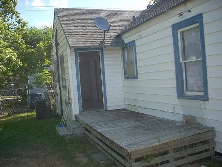 2333 Riggan St — Photo 11