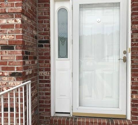 3rd image of 2108 Red Oak Dr #B