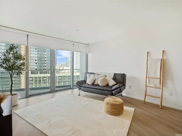 1000 Auahi St #1009, Honolulu, HI 96813