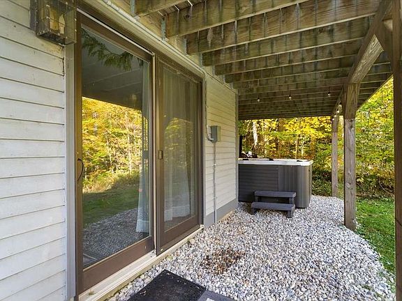 4th image of 22 Sylvan Ridge Road