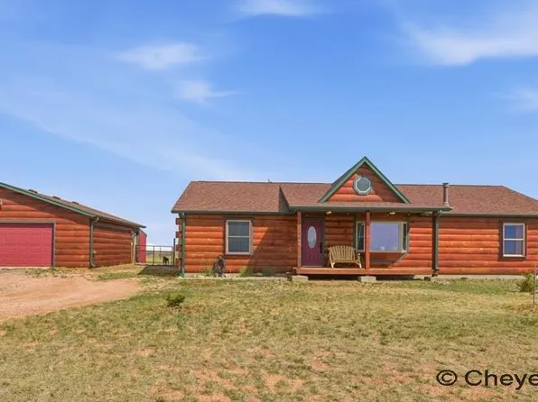 794 Latigo Loop, Cheyenne, WY 82009