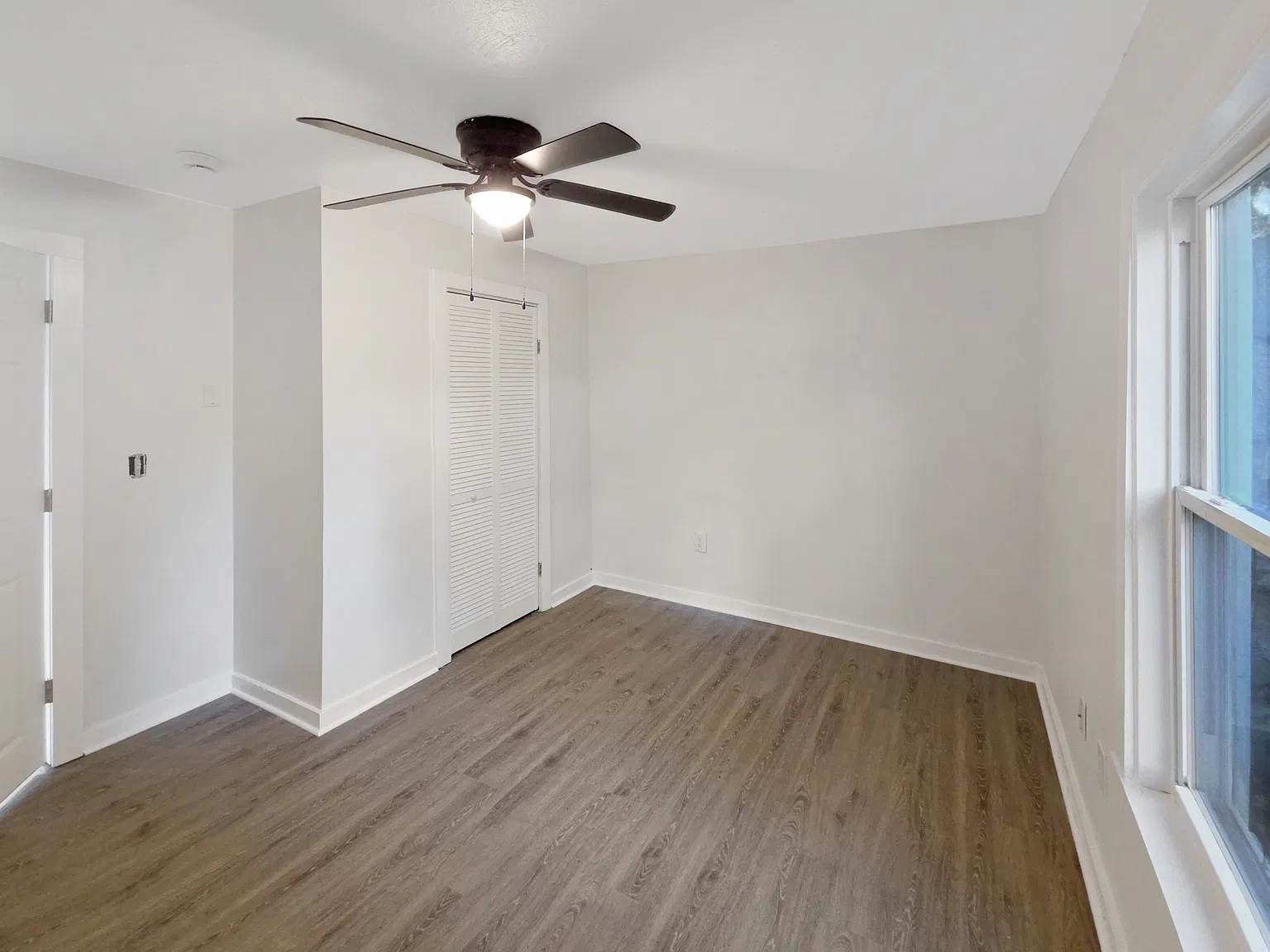 1 bed, $1,300 — Photo 3