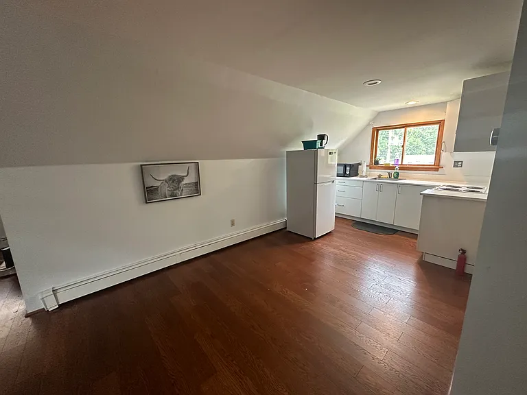 297 Bacon St #3 — Photo 10