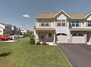 1831 Vista Dr, Mechanicsburg, PA 17055