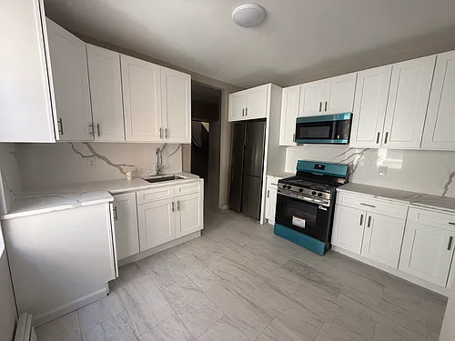65 Hopkins Ave Photo 1