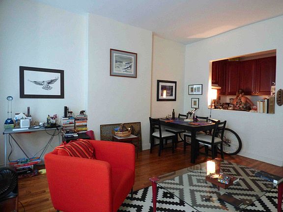 2nd image of 21 E 108th St APT 2A