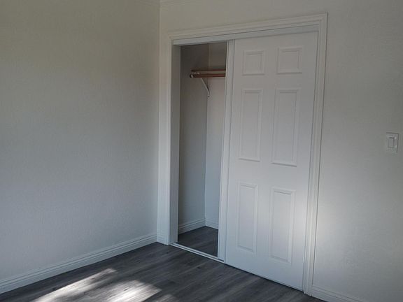 4th image of 465 E Pasadena St