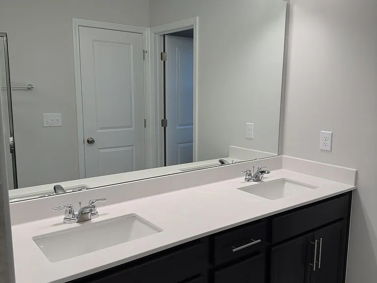 2232 Kasota Ln — Photo 13