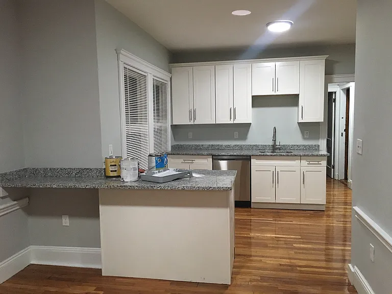 12 Verona St #2L — Photo 6