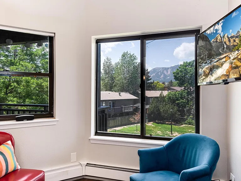 4990 Meredith Way #302 — Photo 4
