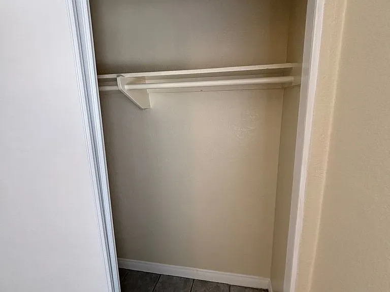 11751 Hart St — Photo 12