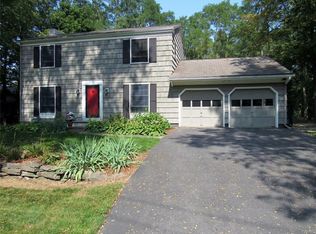 7999 Salt Springs Rd, Fayetteville, NY 13066