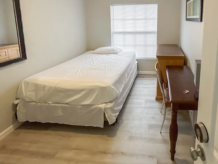 Aspenwood Cir — Photo 1