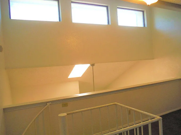223 Hood St — Photo 7