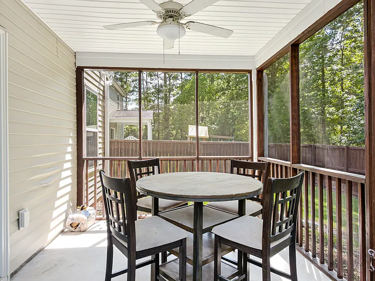 188 Hyrne Dr — Photo 33