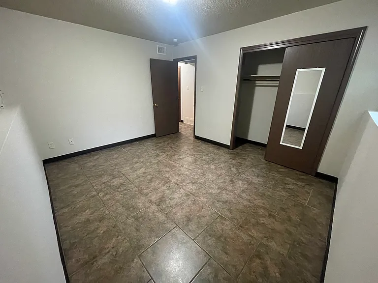 4453 W Bellview Dr #A — Photo 9