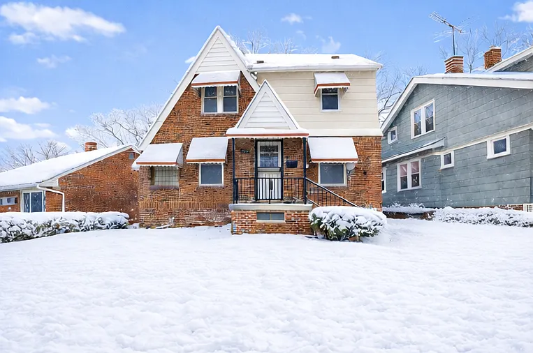 21007 Gardenview Dr — Photo 1