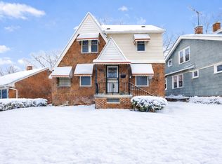 21007 Gardenview Dr, Maple Heights, OH