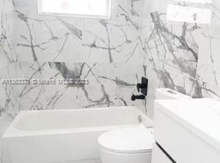 1013 NW 1st Ave #1-5, Hallandale, FL 33009