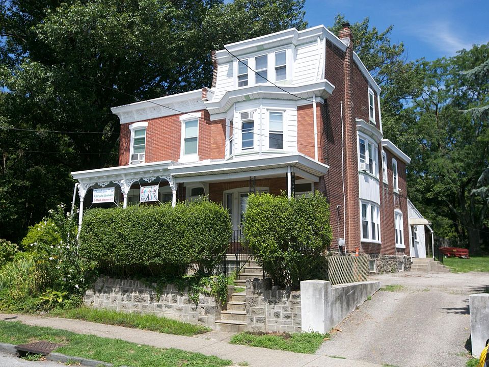 1st image of 568 Jamestown St