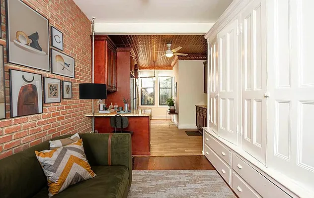 Rented by Pear NYC LLC | media 1