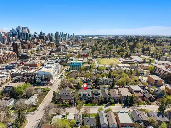 2110 E 15th St SW #7, Calgary, AB T2T 3Y8