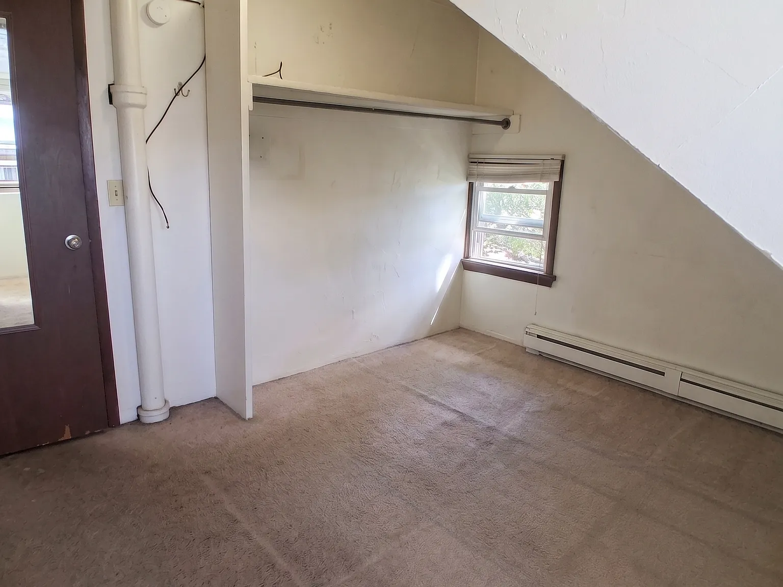 3 bed, 1000 sqft, $900 — Photo 4