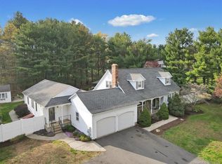 12 Lefoll Blvd, South Windsor, CT 06074