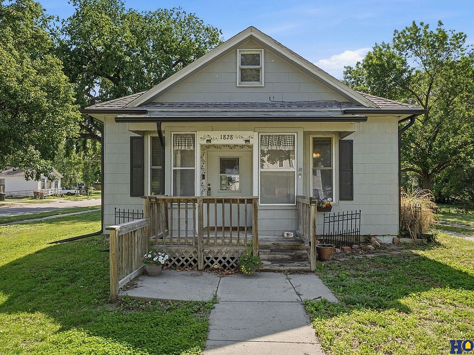 1st image of 1828 N 30th St