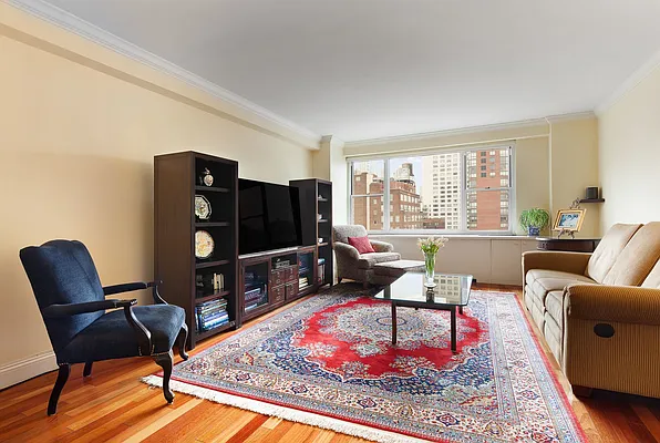 Sold by Compass | media 2